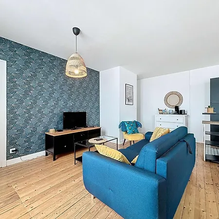Renove 2 Avec Terrasse, Proche Centre Et Gare De - Fr-1-361-552 גראנוויל